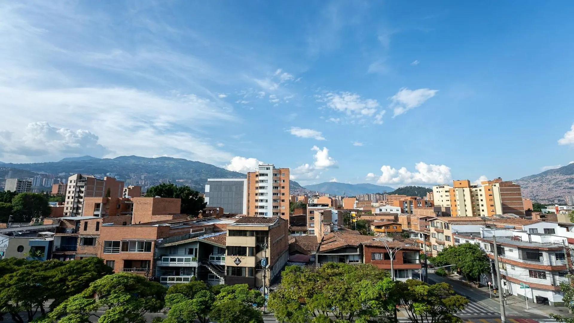 Apartahotel Tonchala Medellín 0*,