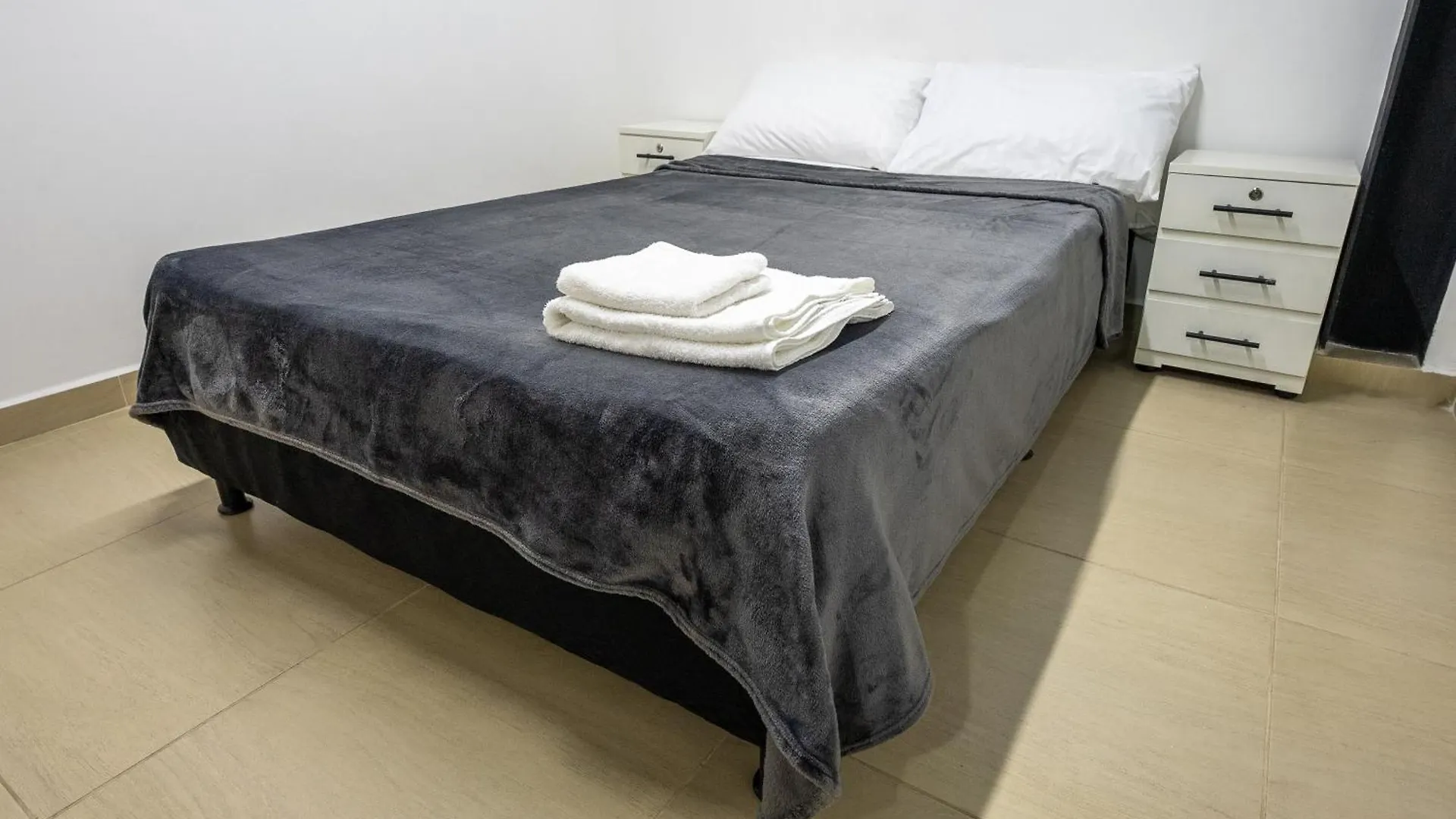 بيت ضيافة Apartahotel Tonchala ميديلين