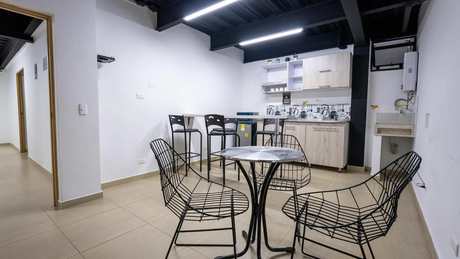 Apartahotel Tonchala ميديلين بيت ضيافة